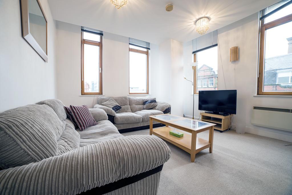 Piccadilly Gardens Apartment Manchester Room photo